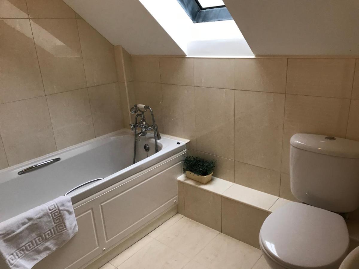 도체스터도싯 Crowthorne, Bookham Court 빌라 외부 사진